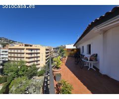 Espectacular ático con un gran balcón de 50 m2 en la COSTA BRAVA