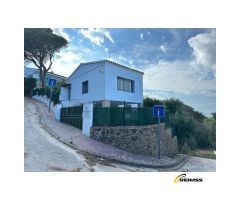 Casa reformada con vistas al mar en Playa de Aro - Un refugio exclusivo entre