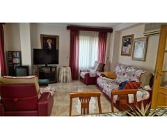 MAGNIFICA CASA EN ALBERIC DE 6 DORMITORIOS, 2 BAÑOS Y 1 ASEO