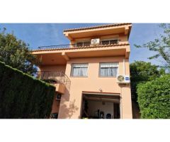 MAGNÍFICO CHALET EN LA URB. SAN CRISTOBAL DE ALBERIC (VALENCIA)