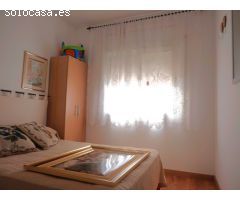 3 viviendas independientes en una misma casa, con terraza y 300 m2 de jardín.