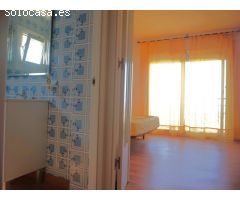 3 viviendas independientes en una misma casa, con terraza y 300 m2 de jardín.