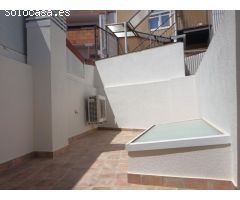Casa de pueblo A ESTRENAR en el centro de Pineda, a 200 metros del ayuntamiento.