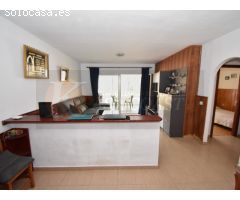 Piso de 3 dormitorios en venta en Los Boliches, Fuengirola, cerca de la playa.