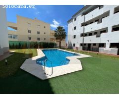 Piso en venta en Torreblanca alta, Fuengirola, con vistas panorámicas y piscina