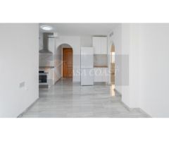 Apartamento en venta en Los Pacos, Fuengirola,2 dormitorios y excelente