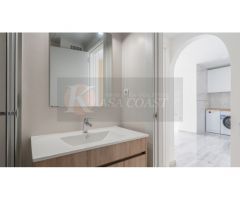 Apartamento en venta en Los Pacos, Fuengirola,2 dormitorios y excelente