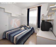 Amplio Piso en Venta en Zona Sohail, Fuengirola | Urbanización con Piscina y