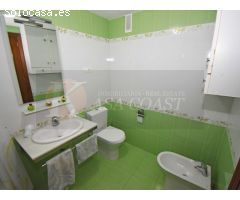 Amplio Piso en Venta en Zona Sohail, Fuengirola | Urbanización con Piscina y