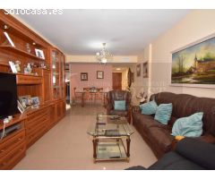 Piso en Venta en Camino de Coín, Fuengirola | Con Garaje Incluido.