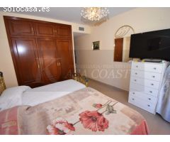 Piso en Venta en Camino de Coín, Fuengirola | Con Garaje Incluido.