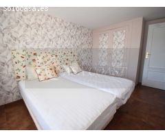 Dúplex en Torreblanca Baja - ¡A 5 Minutos de la Playa!