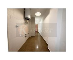 Oportunidad en Las Lagunas, Mijas Costa | Planta Baja con Patio Privado.