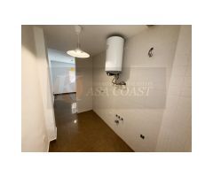 Oportunidad en Las Lagunas, Mijas Costa | Planta Baja con Patio Privado.