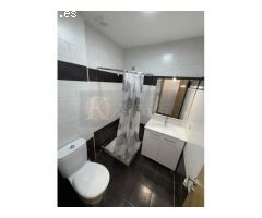 Oportunidad en Las Lagunas, Mijas Costa | Planta Baja con Patio Privado.