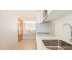 Piso en Venta en Avenida de Mijas, Fuengirola | Con Garaje Incluido.
