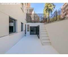 BAJOS CON JARDIN COMPLETAMENTE REFORMADO