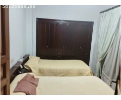 Gran casa con garaje en Riogordo!