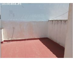 Gran casa con garaje en Riogordo!
