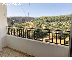 Gran casa céntrica con vistas a los Tajos