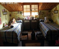 Increíble casa de campo con invernadero, piscina y terreno en Fornes!