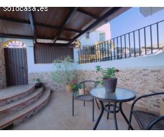 Impresionante Chalet con piscina en Torre del Mar!