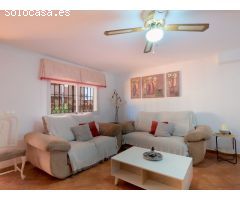 Impresionante Chalet con piscina en Torre del Mar!
