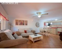 Impresionante Chalet con piscina en Torre del Mar!