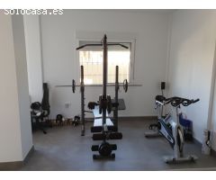 AMPLIO CHALET CON PISCINA EN VIÑA MALAGA!