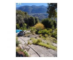 Gran casa con vistas impresionantes y piscina en Alcaucín!