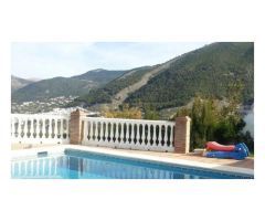 Magnífica finca con piscina en Canillas de Aceituno!
