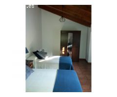 Casa reformada con gran jardin