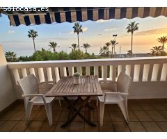 Increíble piso en primera línea de playa con terraza y plaza de parking en El