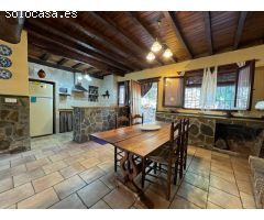 Espectacular casa con patio y terraza en Játar!