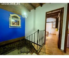 Espectacular casa con patio y terraza en Játar!