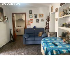 Amplia casa con terraza y garaje en Canillas de Aceituno!