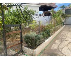 Amplia casa con terraza y garaje en Canillas de Aceituno!