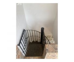Amplia casa con terraza y garaje en Canillas de Aceituno!
