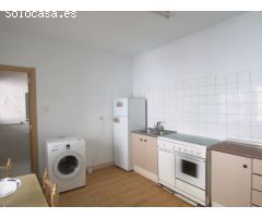 Encantadora casa con patio y gran terraza en Vélez!