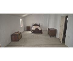 Gran casa con patio en Riogordo!