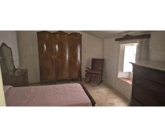 Gran casa con patio en Riogordo!