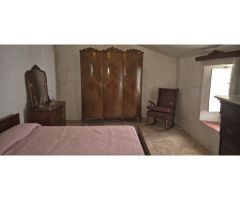 Gran casa con patio en Riogordo!