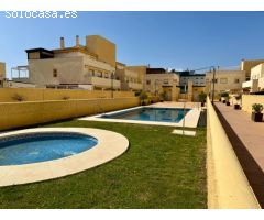 Magnífico piso con piscina