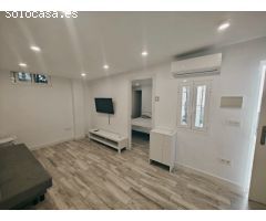 Encantadora casita frente al mar totalmente reformada en Almayate!