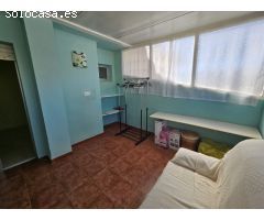 Encantador dúplex con terraza, vistas al mar y plaza de parking en Torre de