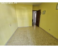 Encantador dúplex con terraza, vistas al mar y plaza de parking en Torre de