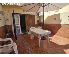 Encantador dúplex con terraza, vistas al mar y plaza de parking en Torre de