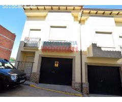 2 Unifamiliares en calle Antonio Gala