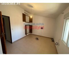 Casa dúplex en calle Girasoles