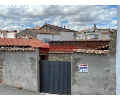 Solar urbano en Peraleda de la Mata, Cáceres.